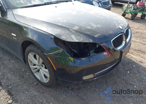 2009 BMW 5 Series 528I xDrive from USA, damaged, VIN WBANV13559C153602